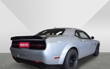 Dodge Challenger III рестайлинг 2, 2023 год, 23 100 000 рублей, 3 фотография