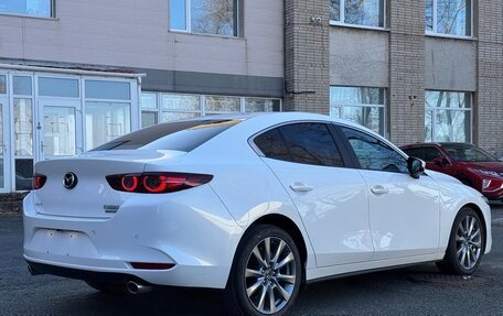 Mazda 3, 2021 год, 1 900 000 рублей, 4 фотография