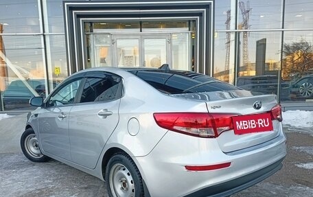 KIA Rio III рестайлинг, 2017 год, 1 300 000 рублей, 6 фотография