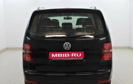 Volkswagen Touran III, 2007 год, 670 000 рублей, 3 фотография