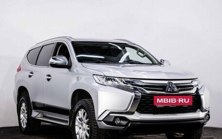 Mitsubishi Pajero Sport III рестайлинг, 2017 год, 2 575 000 рублей, 3 фотография