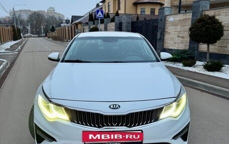 KIA Optima IV, 2019 год, 1 690 000 рублей, 2 фотография