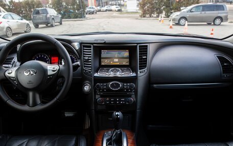 Infiniti FX II, 2011 год, 2 650 000 рублей, 10 фотография