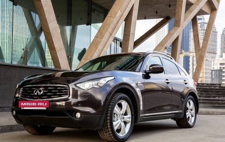 Infiniti FX II, 2011 год, 2 650 000 рублей, 3 фотография