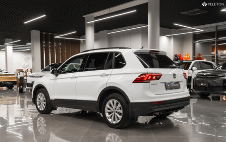 Volkswagen Tiguan II, 2018 год, 2 270 000 рублей, 4 фотография