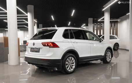 Volkswagen Tiguan II, 2018 год, 2 270 000 рублей, 5 фотография