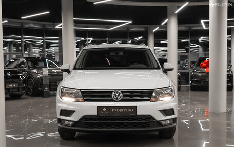 Volkswagen Tiguan II, 2018 год, 2 270 000 рублей, 3 фотография