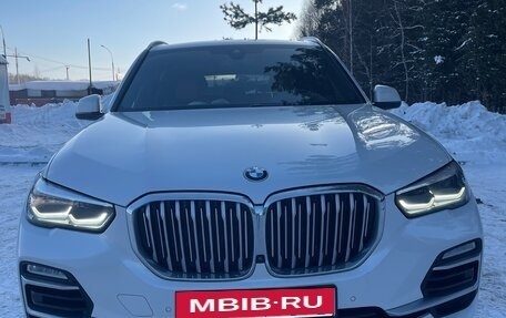 BMW X5, 2019 год, 5 900 000 рублей, 3 фотография