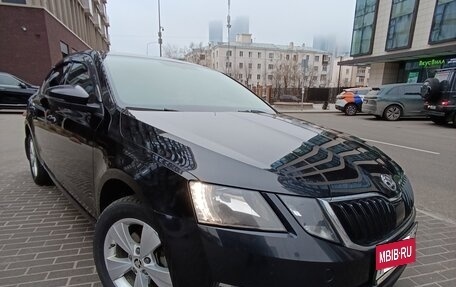 Skoda Octavia, 2017 год, 1 590 000 рублей, 3 фотография