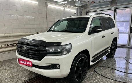 Toyota Land Cruiser 200, 2016 год, 6 197 000 рублей, 1 фотография