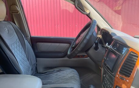Toyota Land Cruiser 100 рестайлинг 2, 2002 год, 2 700 000 рублей, 6 фотография