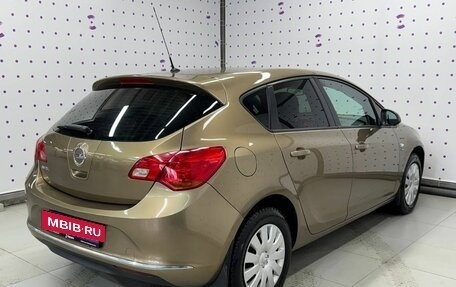 Opel Astra J, 2014 год, 900 000 рублей, 3 фотография