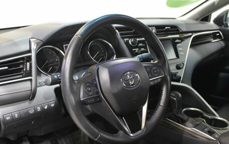 Toyota Camry, 2021 год, 3 690 000 рублей, 13 фотография