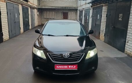 Toyota Camry, 2008 год, 1 100 000 рублей, 1 фотография