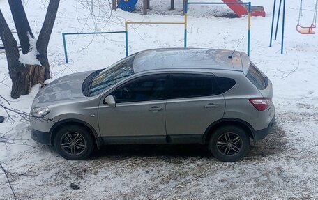 Nissan Qashqai, 2010 год, 1 050 000 рублей, 1 фотография