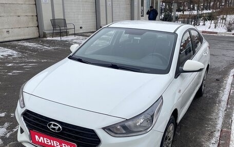 Hyundai Solaris II рестайлинг, 2019 год, 1 050 000 рублей, 1 фотография