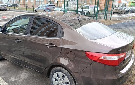 KIA Rio III рестайлинг, 2014 год, 935 000 рублей, 2 фотография