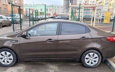 KIA Rio III рестайлинг, 2014 год, 935 000 рублей, 5 фотография