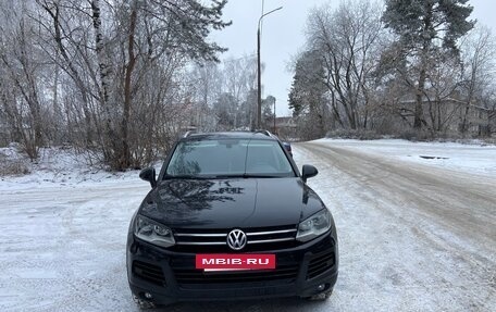 Volkswagen Touareg III, 2010 год, 1 790 000 рублей, 2 фотография