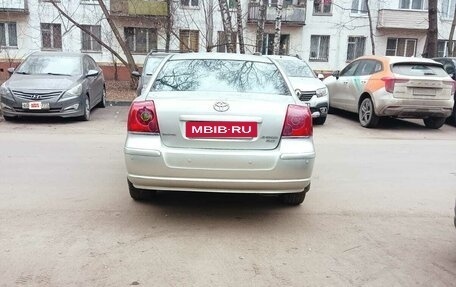 Toyota Avensis III рестайлинг, 2003 год, 560 000 рублей, 4 фотография