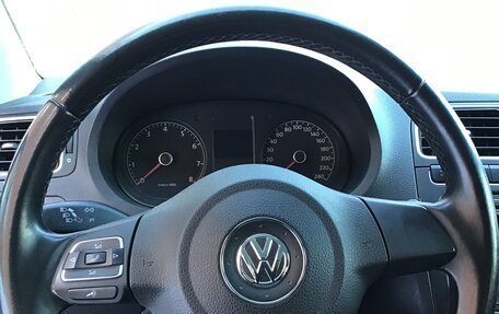 Volkswagen Polo VI (EU Market), 2013 год, 900 000 рублей, 10 фотография