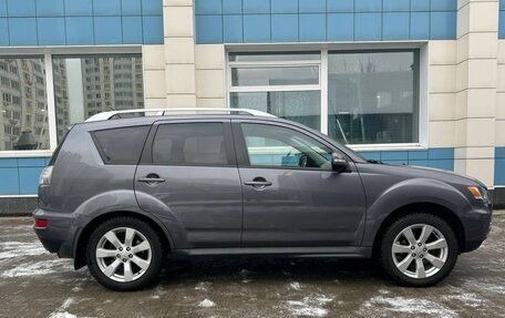 Mitsubishi Outlander III рестайлинг 3, 2010 год, 1 240 000 рублей, 4 фотография