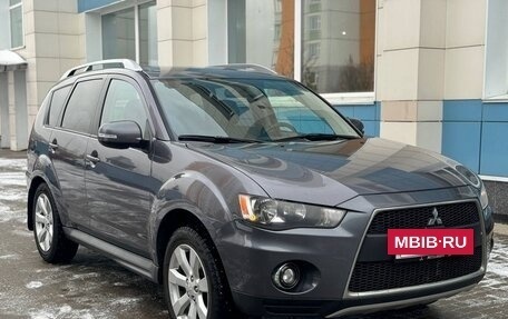 Mitsubishi Outlander III рестайлинг 3, 2010 год, 1 240 000 рублей, 2 фотография