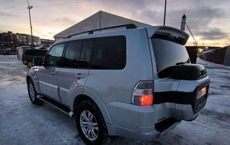 Mitsubishi Pajero IV, 2015 год, 3 420 000 рублей, 3 фотография