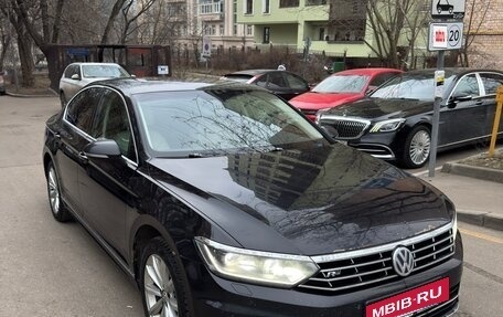 Volkswagen Passat B8 рестайлинг, 2018 год, 2 200 000 рублей, 1 фотография