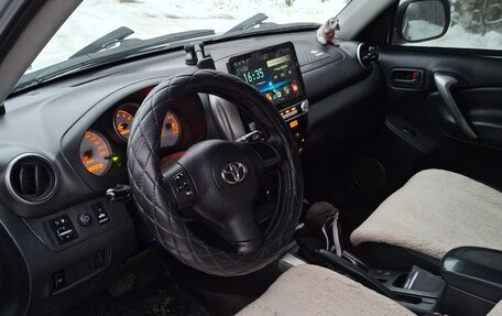 Toyota RAV4, 2004 год, 1 450 000 рублей, 7 фотография