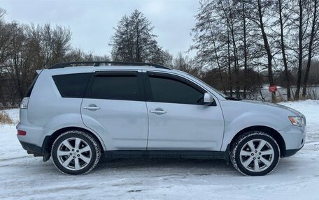 Mitsubishi Outlander III рестайлинг 3, 2011 год, 1 450 000 рублей, 4 фотография