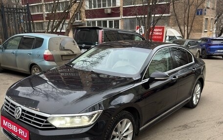 Volkswagen Passat B8 рестайлинг, 2018 год, 2 200 000 рублей, 2 фотография