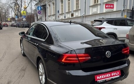 Volkswagen Passat B8 рестайлинг, 2018 год, 2 200 000 рублей, 5 фотография