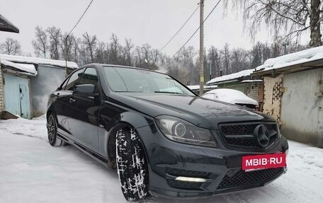 Mercedes-Benz C-Класс, 2011 год, 1 300 000 рублей, 2 фотография