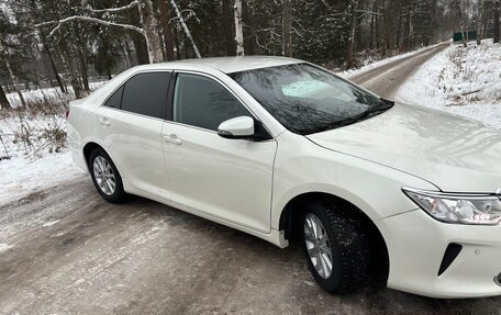 Toyota Camry, 2015 год, 1 850 000 рублей, 3 фотография