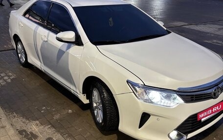 Toyota Camry, 2015 год, 1 850 000 рублей, 21 фотография