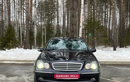 Mercedes-Benz C-Класс, 2003 год, 725 000 рублей, 2 фотография