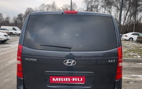 Hyundai H-1 II рестайлинг, 2015 год, 2 150 000 рублей, 13 фотография