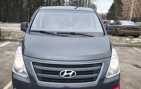 Hyundai H-1 II рестайлинг, 2015 год, 2 150 000 рублей, 28 фотография