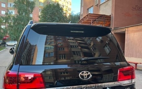 Toyota Land Cruiser 200, 2018 год, 7 950 000 рублей, 5 фотография