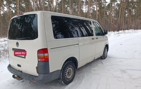 Volkswagen Transporter T5 рестайлинг, 2009 год, 1 215 000 рублей, 2 фотография