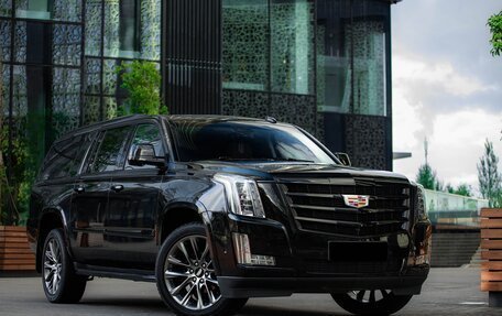 Cadillac Escalade IV, 2019 год, 8 100 000 рублей, 4 фотография