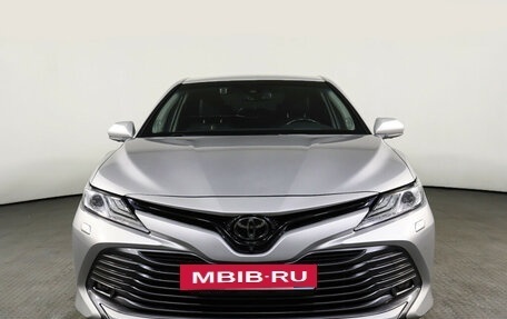 Toyota Camry, 2020 год, 3 749 000 рублей, 2 фотография