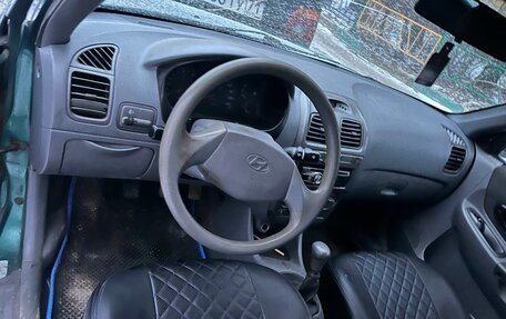 Hyundai Accent II, 2001 год, 172 000 рублей, 11 фотография