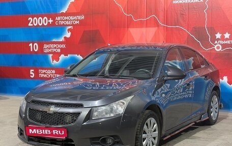 Chevrolet Cruze II, 2011 год, 529 900 рублей, 4 фотография