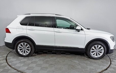 Volkswagen Tiguan II, 2018 год, 4 182 000 рублей, 8 фотография