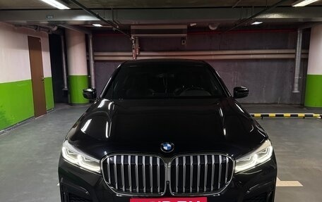 BMW 7 серия, 2019 год, 6 400 000 рублей, 2 фотография