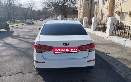 KIA Rio III рестайлинг, 2016 год, 980 000 рублей, 2 фотография