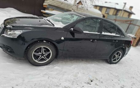 Chevrolet Cruze II, 2012 год, 550 000 рублей, 3 фотография