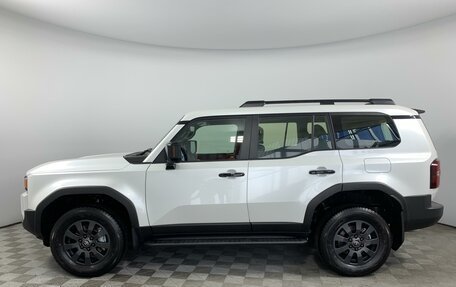 Toyota Land Cruiser Prado, 2024 год, 12 590 000 рублей, 8 фотография